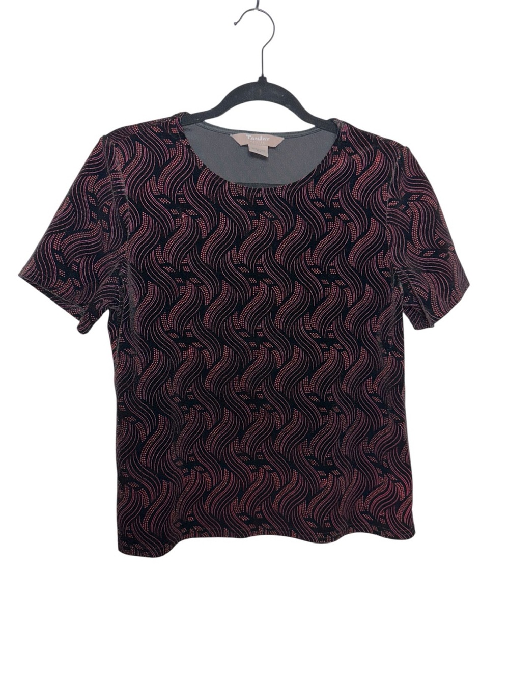 TanJay Short-Sleeve Wave Print Top in Black and Pink